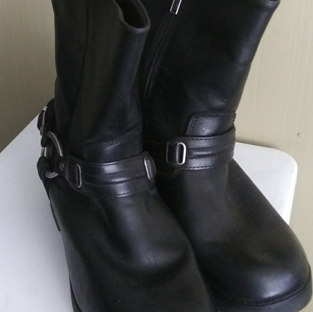 Women's Harley Davidson boots